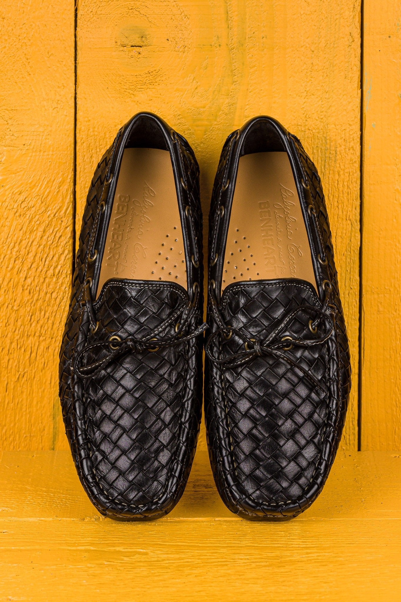 Top view of Benheart Innocenti E951 woven black leather driving moccasins.