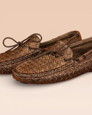 Close up view of Benheart Innocenti E951 woven taupe leather driving moccasins.
