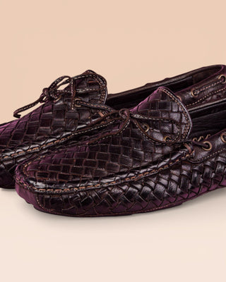 Close up view of Benheart Innocenti E951 woven testa di moro dark brown leather driving moccasins.