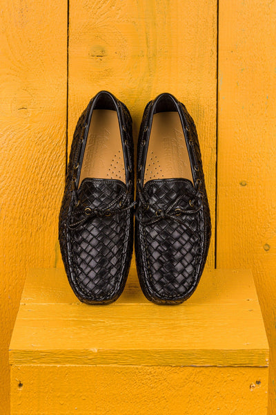 Benheart Innocenti E951 woven black leather driving moccasins, top view.