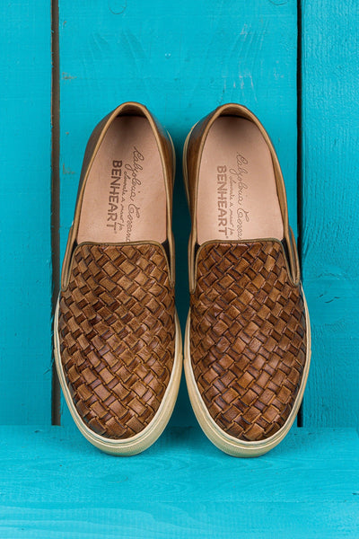 Top view of Iris unisex woven slip-on shoes in cerro leather with rubber soles.