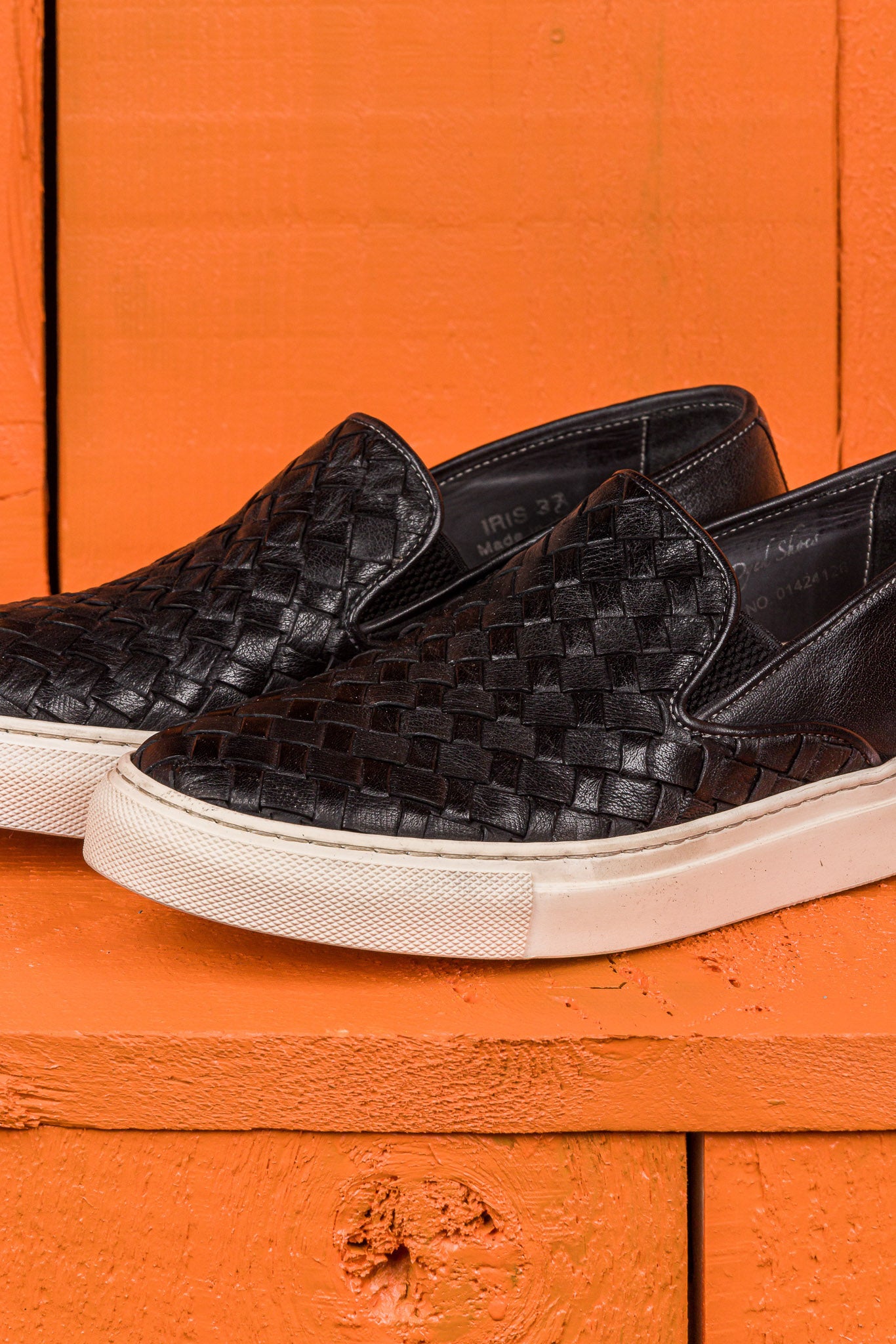 Close up view of Iris unisex woven slip-on shoes in cerro leather by Benheart.