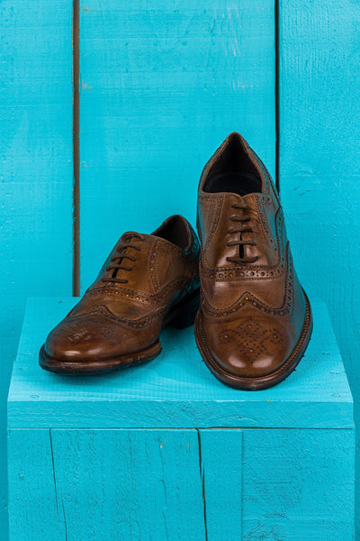 Benheart Morelli 7319 men’s leather derby brogue shoes in moor color, front angled and top view.
