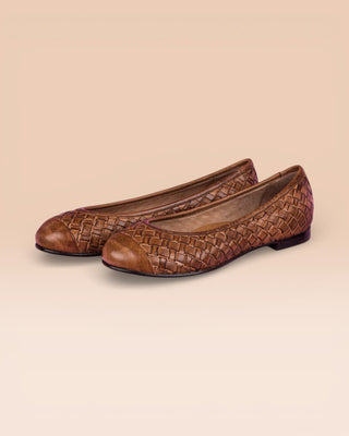 Front angled view of Benheart Pagnini B971 woven leather ballet flats in moor.