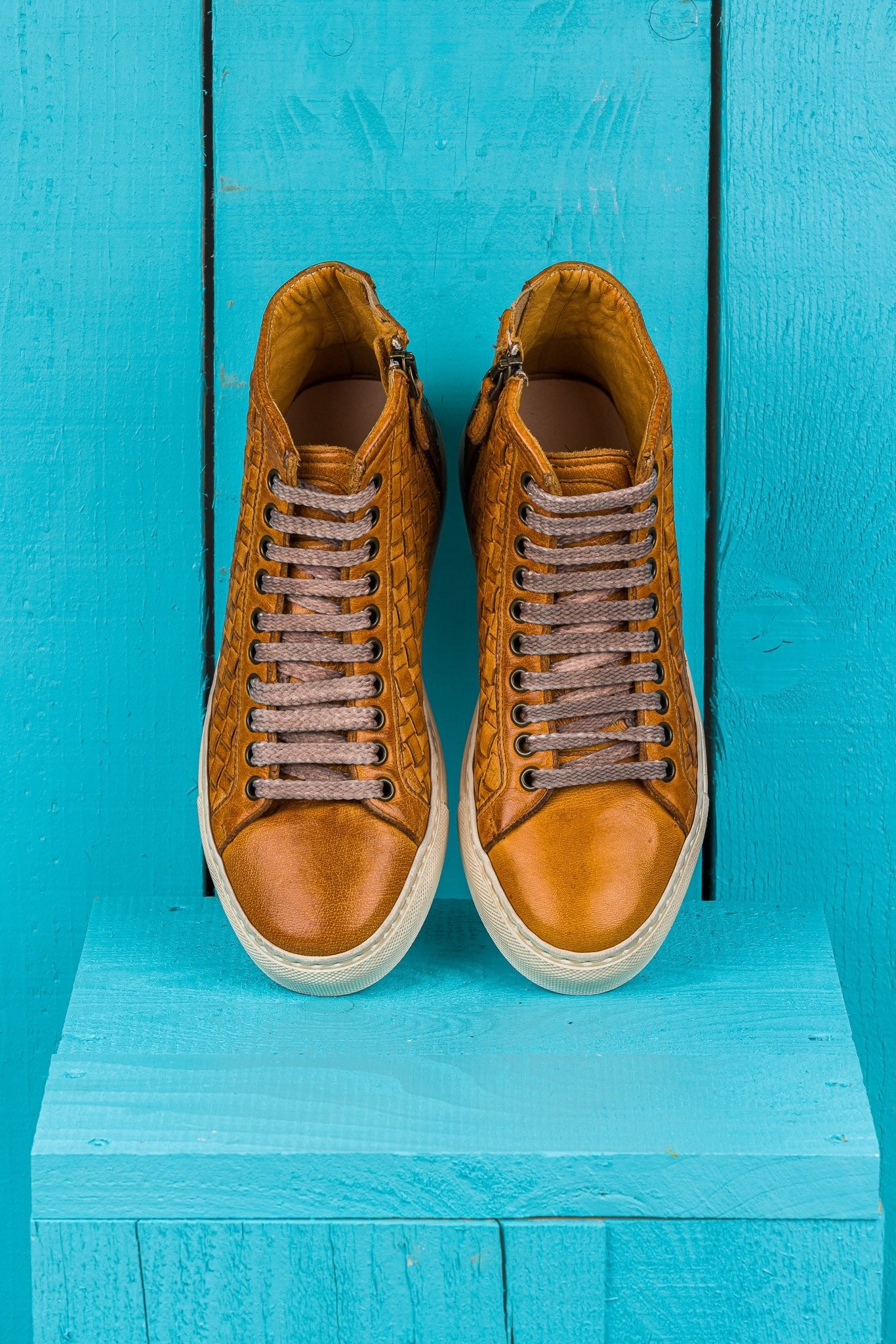 Top view of Raimondo 8393 unisex woven high-top sneakers in mahogany. 
