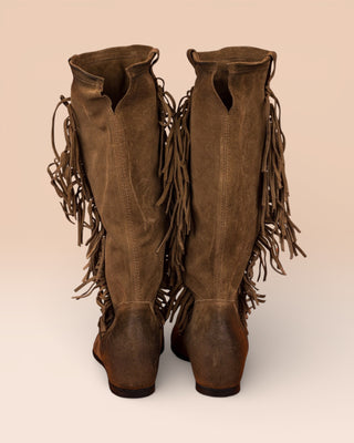 Benheart Vanni ST1722 women’s suede fringe boots in taupe, rear  view.